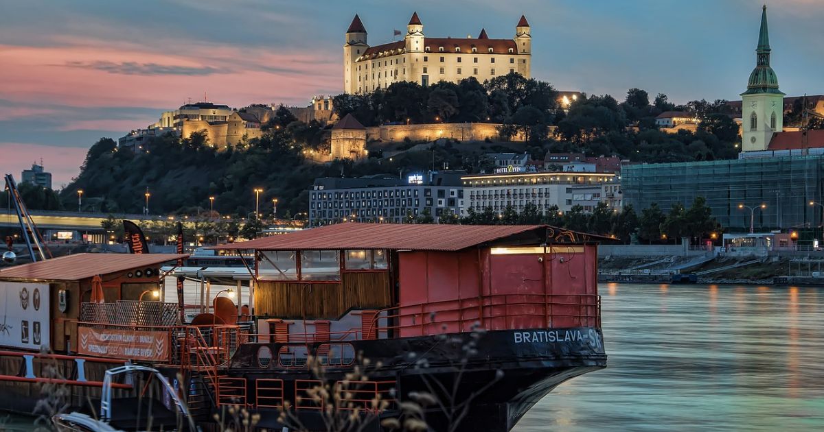 Bratislava_Best Neigbourhoods_ProRelo_Boat