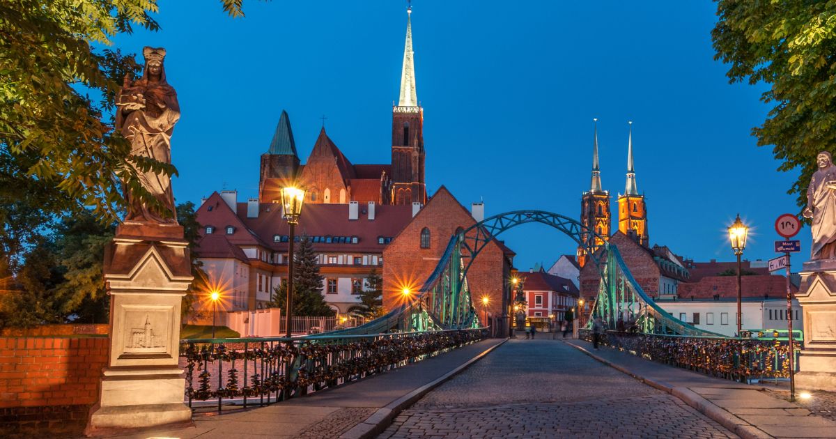 Top Family Things To Do in Wrocław_ProRelo Blog (3) Ostrów Tumski_Top Family Things To Do in Wrocław_ProRelo Blog